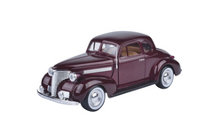 Motor Max 1:24 Timeless Legends Die-Cast Vehicle 1932 Ford Coupe Burgundy